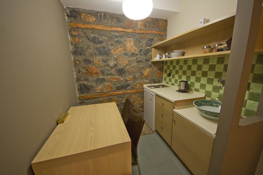 Onar Guesthouse Палайос-Агиос-Атанасиос Экстерьер фото